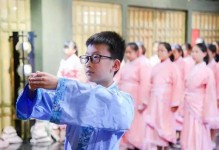 志当凌云——成长路上的奋斗者（一位中华少年的故事）