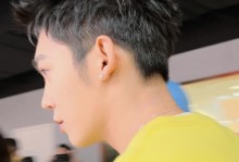掌声雷动的舞台（一个小姑娘的亢奋之旅）