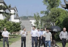 一朵美丽的花绽放出的贡献（一个女孩的爱心故事）