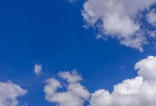 蓝天白云下的邂逅（一段夏日里的美好记忆）